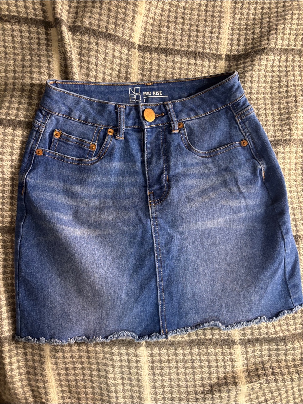 No Boundaries Blue Denim Frayed Hem Mini Skirt